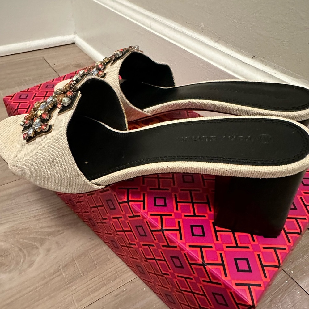 Tory Burch Embellished Block Heels - Picture 4 of 7